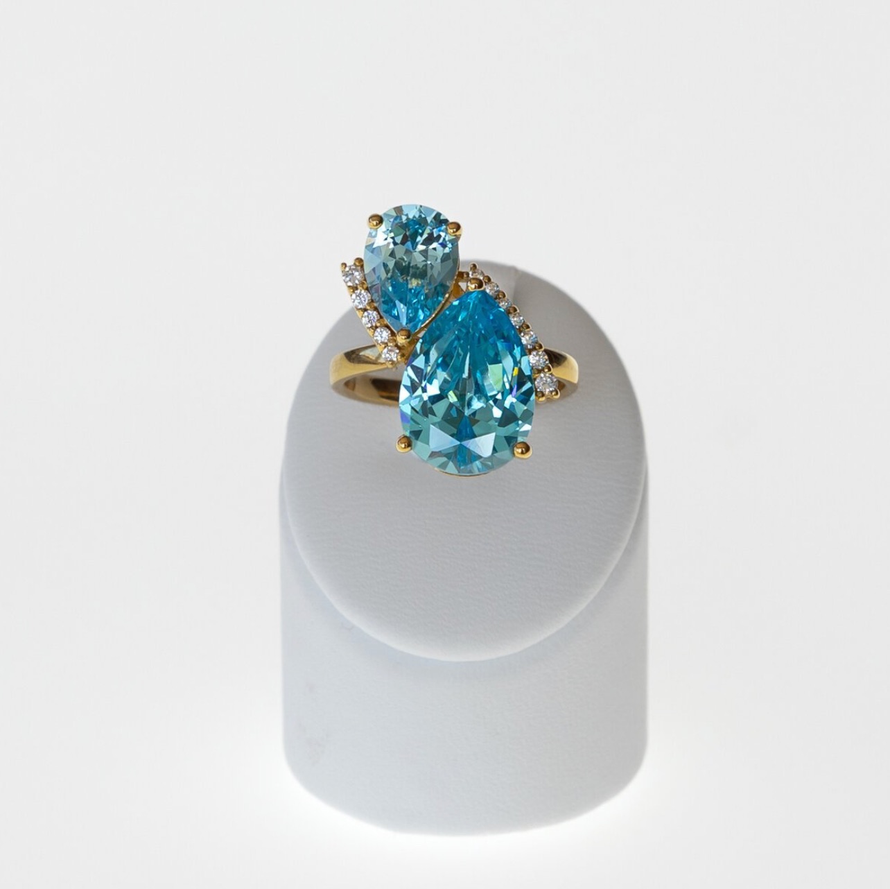 fashion-jewellery-modeschmuck Gold vermeil cubic zirkonia Alexa cocktail ring aquamarine