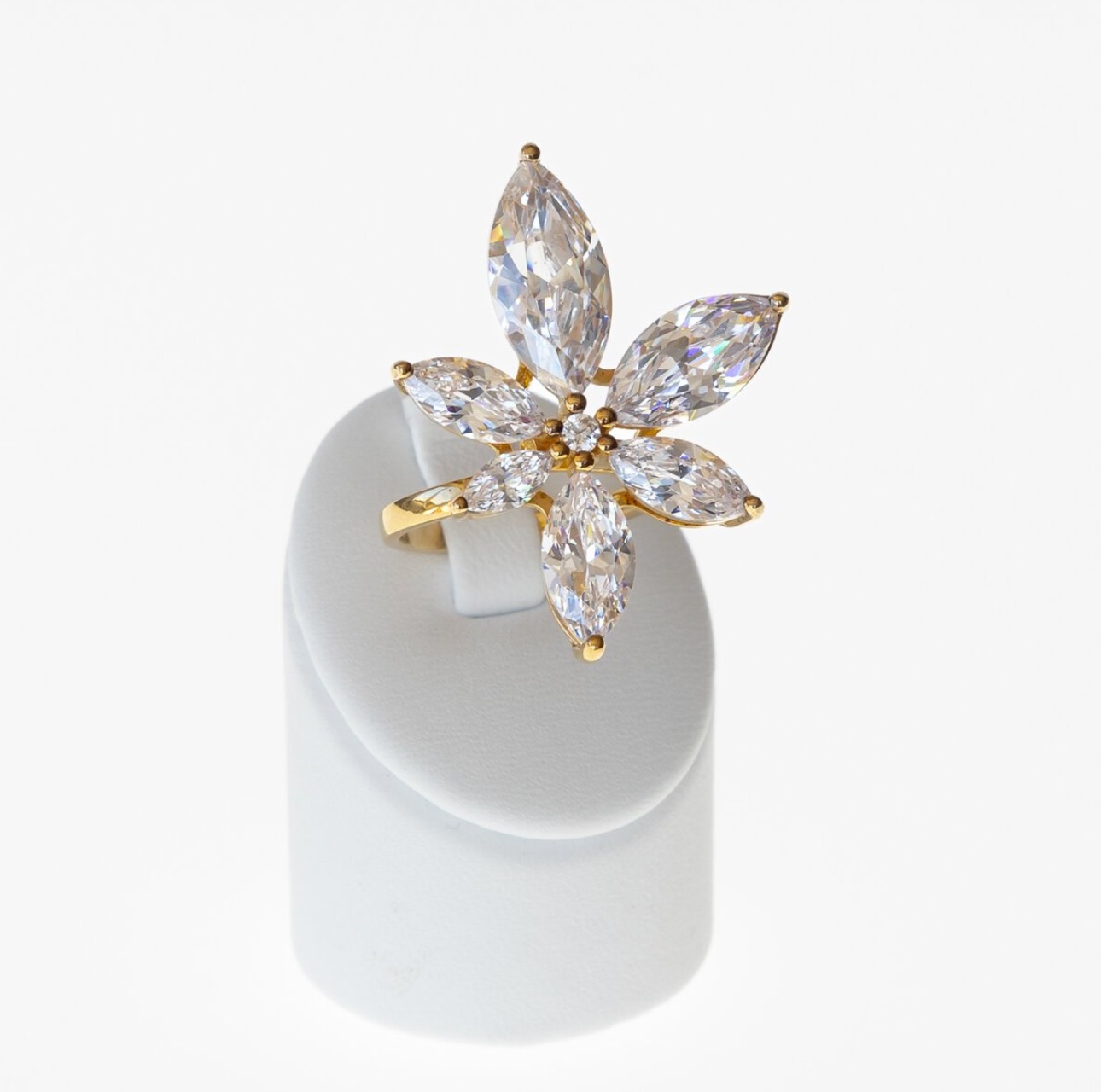 fashion-jewellery-modeschmuck Gold vermeil cubic zirkonia statement Flora cocktail ring